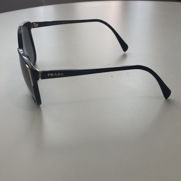 PRADA SUNGLASSES - Picture 2 of 3